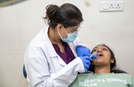 Orthodontie pour un patient ayant une fente labiale
